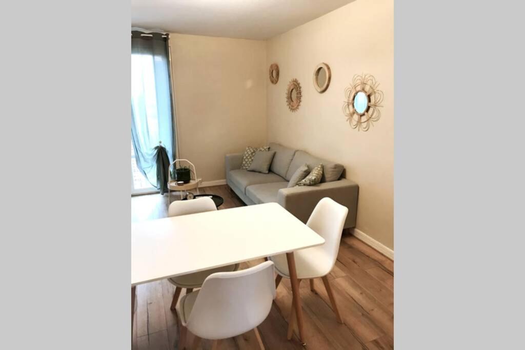 Serenidad - Appartement Cosy 50M2 Et Parking Châteauroux Exteriör bild